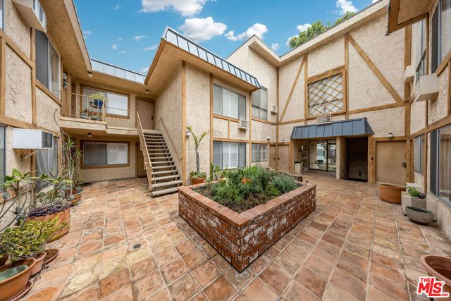 2141 S Bentley Avenue 107, Los Angeles, CA 90025