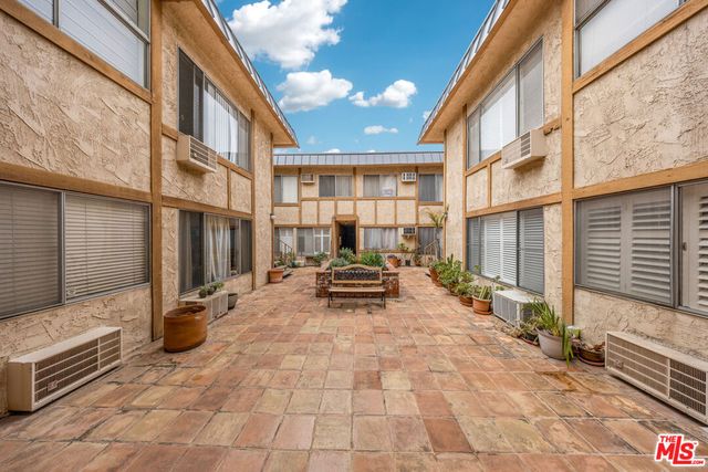 2141 S Bentley Avenue 107, Los Angeles, CA 90025