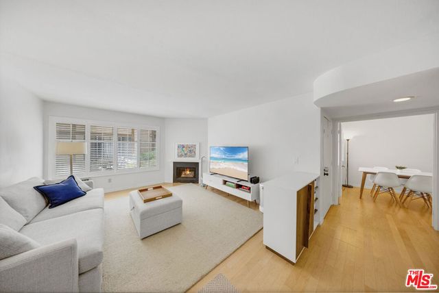 2141 S Bentley Avenue 107, Los Angeles, CA 90025