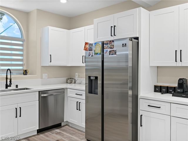 9041 Kingsdale Court, Las Vegas, NV 89147