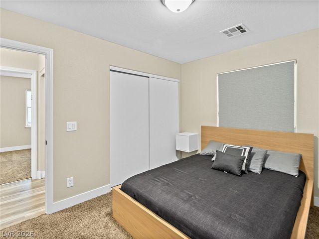 9041 Kingsdale Court, Las Vegas, NV 89147