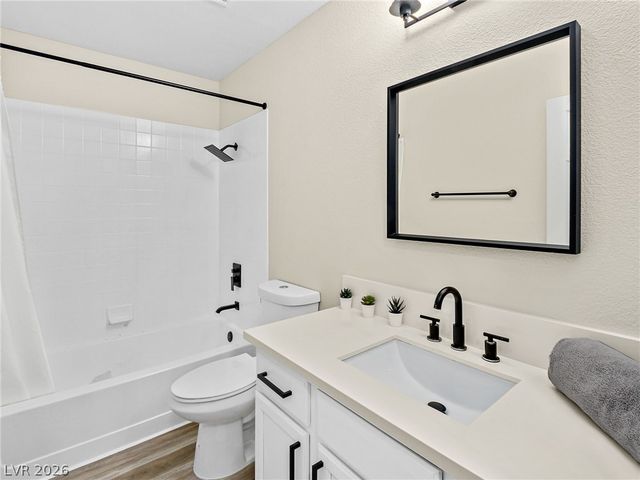 9041 Kingsdale Court, Las Vegas, NV 89147