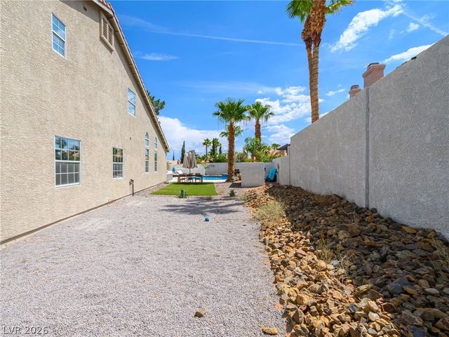 9041 Kingsdale Court, Las Vegas, NV 89147
