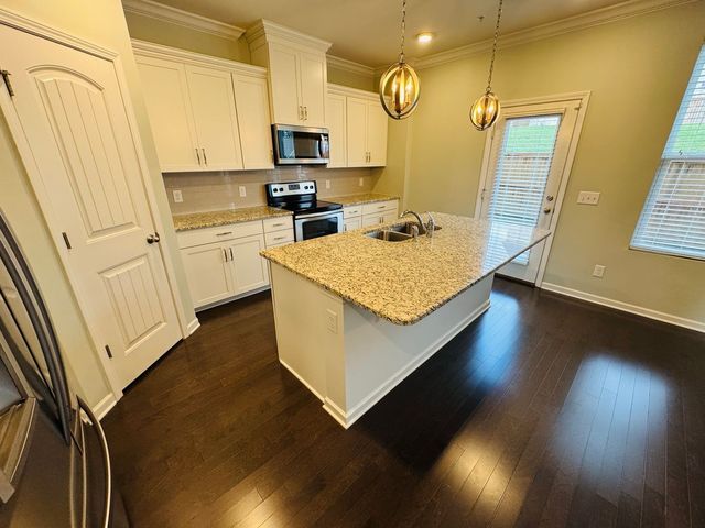 748 Tennypark Ln, Mount Juliet, TN 37122