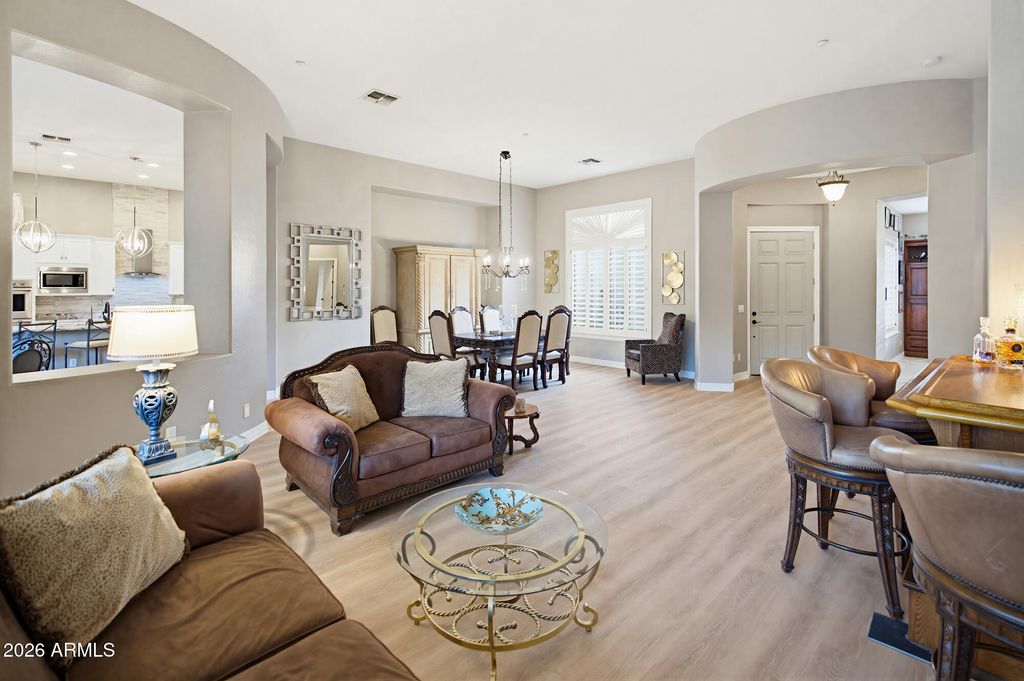 Image 15 of property listing at 1813 W CAMARGO Court, Anthem, AZ 85086