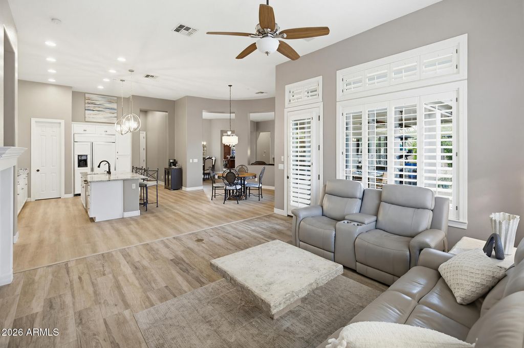 Image 19 of property listing at 1813 W CAMARGO Court, Anthem, AZ 85086