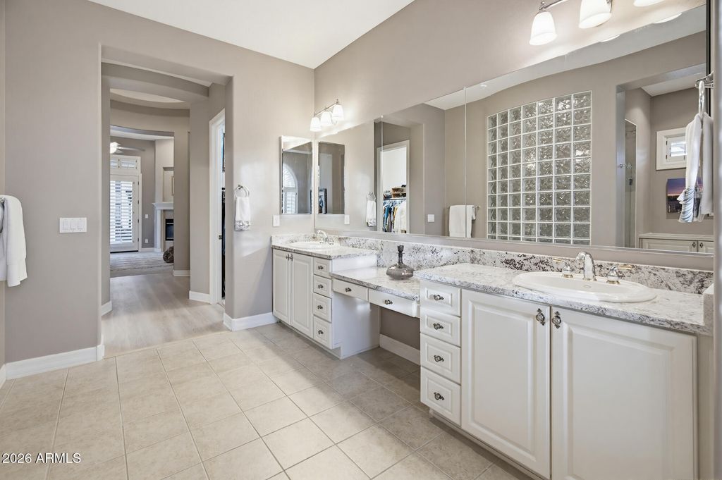 Image 24 of property listing at 1813 W CAMARGO Court, Anthem, AZ 85086