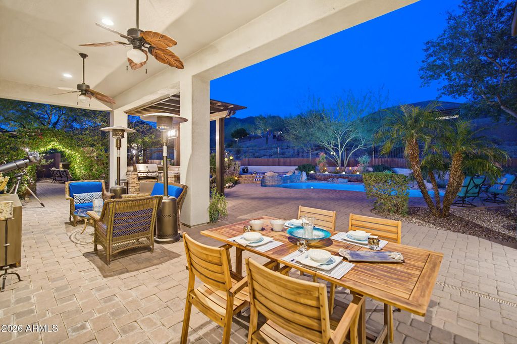 Image 36 of property listing at 1813 W CAMARGO Court, Anthem, AZ 85086