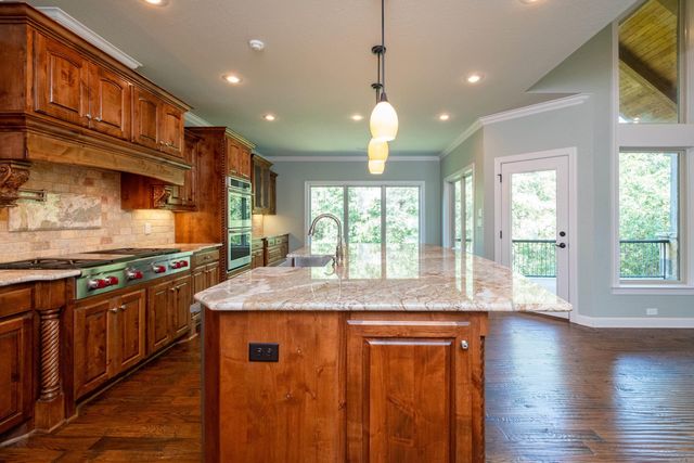 11 Highfield Cove, Little Rock, AR 72211