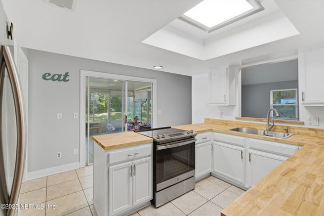 2850 MANDARIN MEADOWS Drive S, Jacksonville, FL 32223