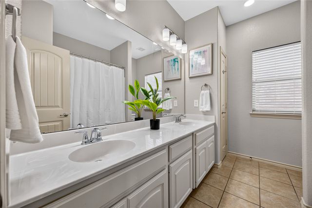 2217 Frosted Willow Lane, Fort Worth, TX 76177