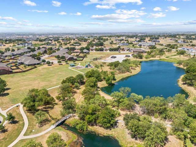 2217 Frosted Willow Lane, Fort Worth, TX 76177