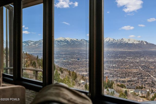 4552 S Zarahemla Drive, Salt Lake City, UT 84124