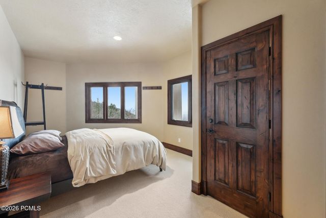 4552 S Zarahemla Drive, Salt Lake City, UT 84124