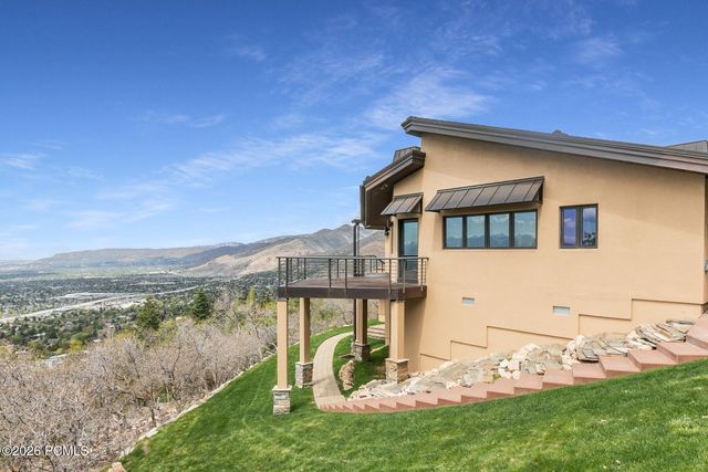 4552 S Zarahemla Drive, Salt Lake City, UT 84124