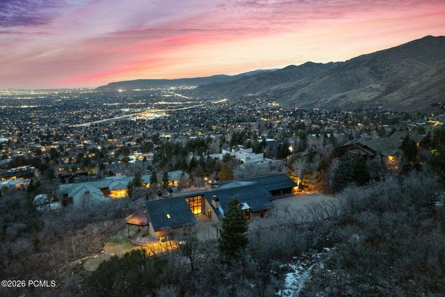 4552 S Zarahemla Drive, Salt Lake City, UT 84124
