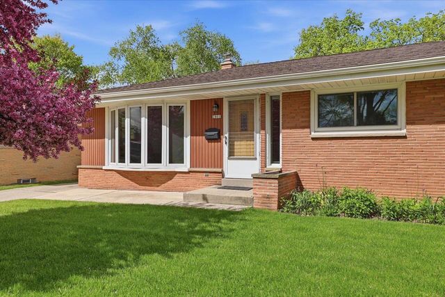 2801 S 72nd STREET, West Allis, WI 53219