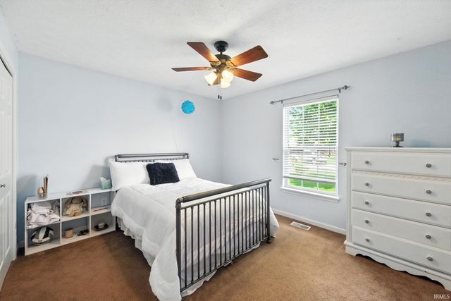 1823 Kyverdale Drive, Lafayette, IN 47909
