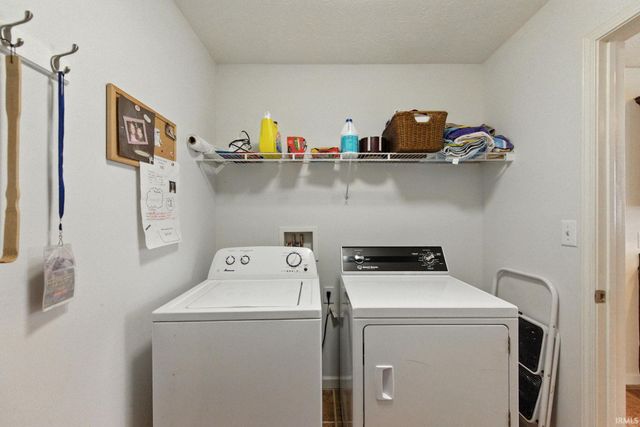 1823 Kyverdale Drive, Lafayette, IN 47909