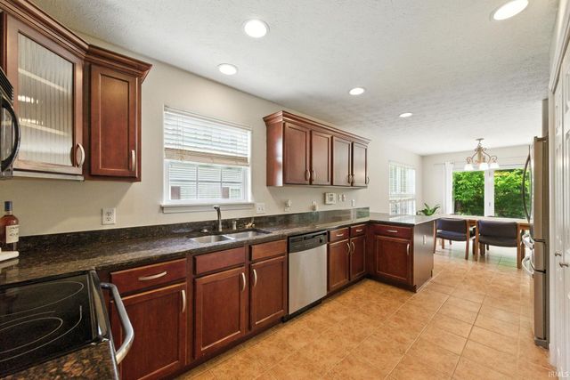 1823 Kyverdale Drive, Lafayette, IN 47909