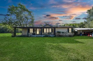 591 Hay Meadow Lane, Shepherd, TX 77371