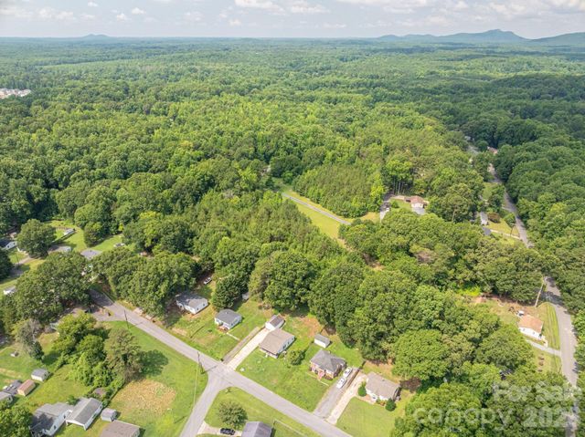 2639 Springbrook Circle, Gastonia, NC 28052