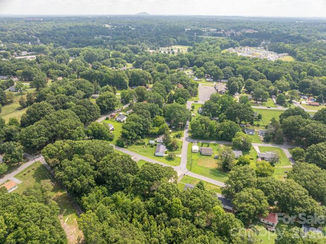 2639 Springbrook Circle, Gastonia, NC 28052