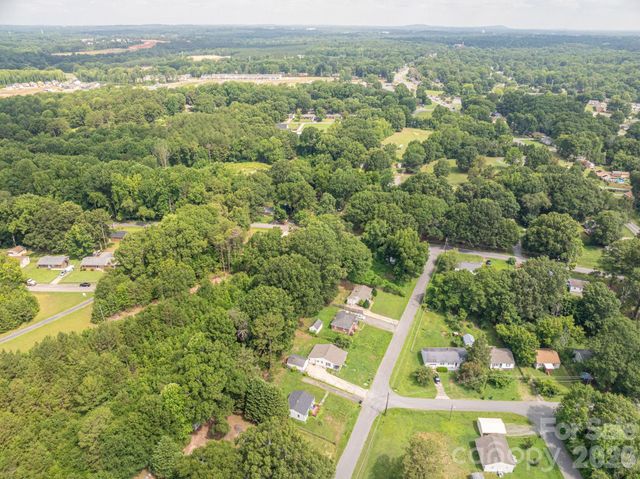 2639 Springbrook Circle, Gastonia, NC 28052