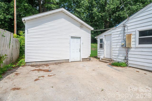 2639 Springbrook Circle, Gastonia, NC 28052