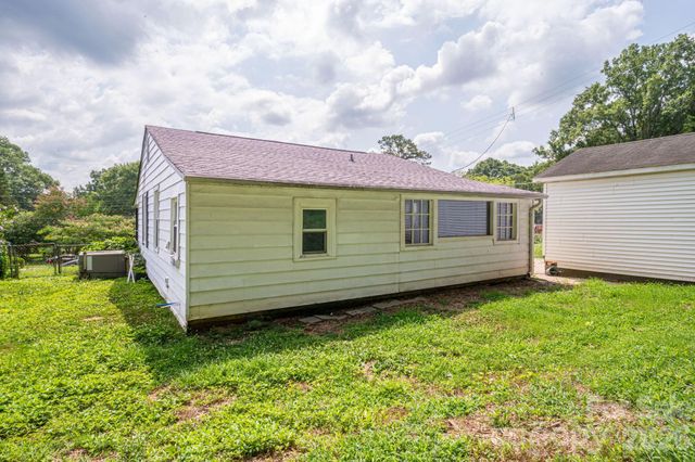 2639 Springbrook Circle, Gastonia, NC 28052