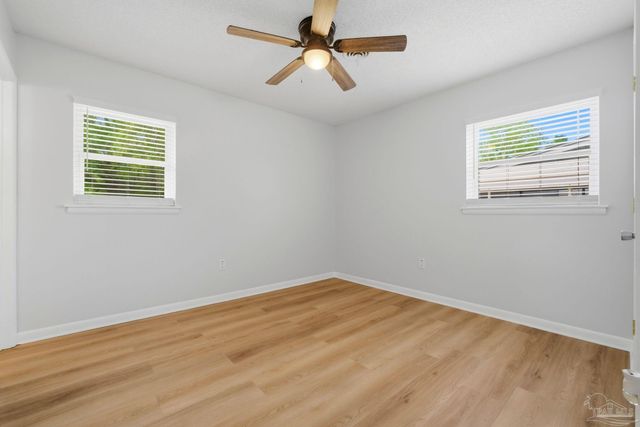 6509 Lark Ave, Milton, FL 32570