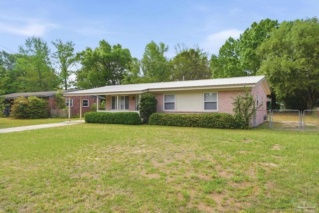 6509 Lark Ave, Milton, FL 32570