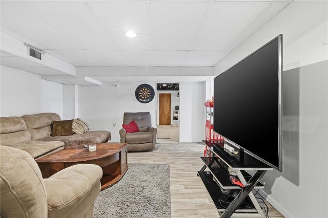 117 Liberty Ave, Washington Twp, PA 15012