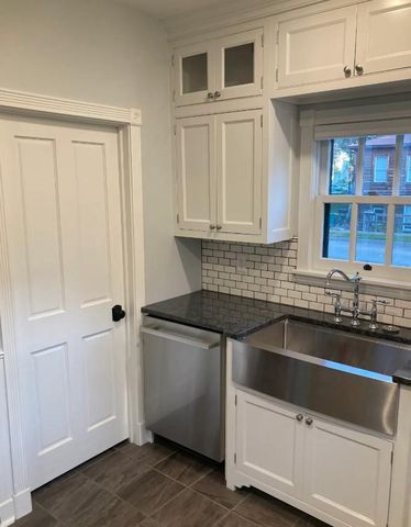 1015 5th Street N, Stillwater, MN 55082