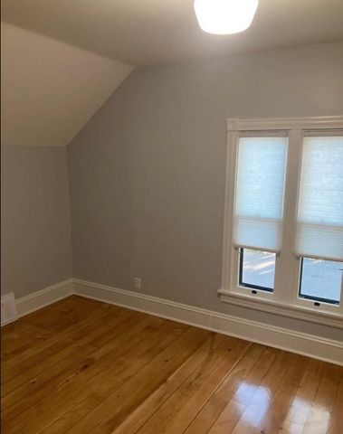 1015 5th Street N, Stillwater, MN 55082