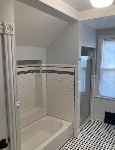 1015 5th Street N, Stillwater, MN 55082