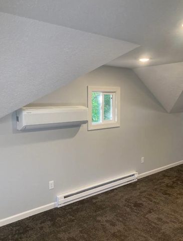 1015 5th Street N, Stillwater, MN 55082