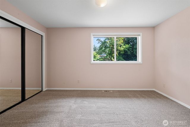 5231 Vine Court NE, Olympia, WA 98516