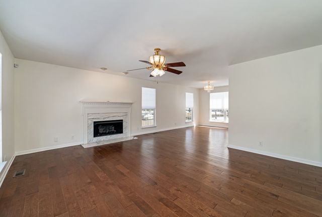 647 Durrett Dr, Nashville, TN 37211