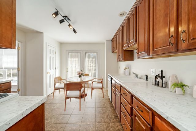 647 Durrett Dr, Nashville, TN 37211