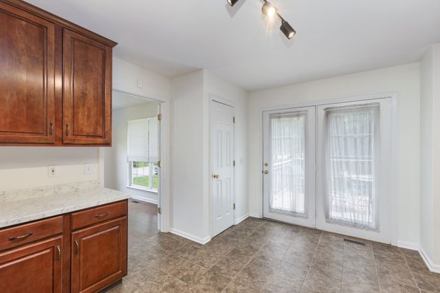 647 Durrett Dr, Nashville, TN 37211