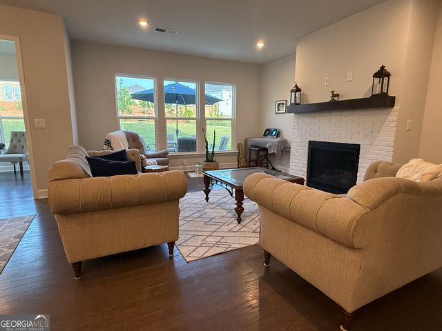 502 Albertson Avenue, Peachtree City, GA 30269