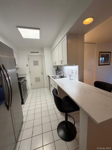 21 Lake Street 6G, White Plains, NY 10603