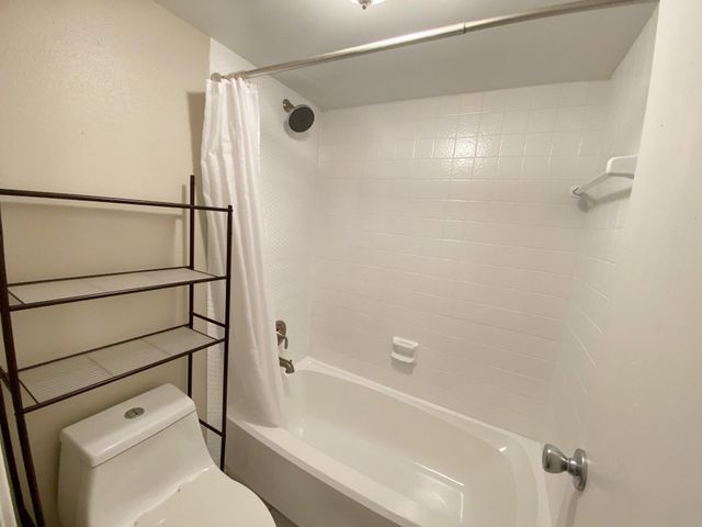 101 Stratford Street 107, Houston, TX 77006