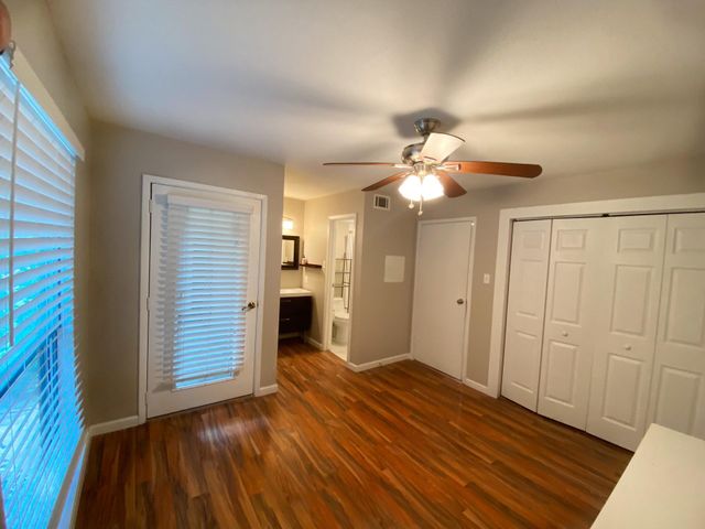 101 Stratford Street 107, Houston, TX 77006