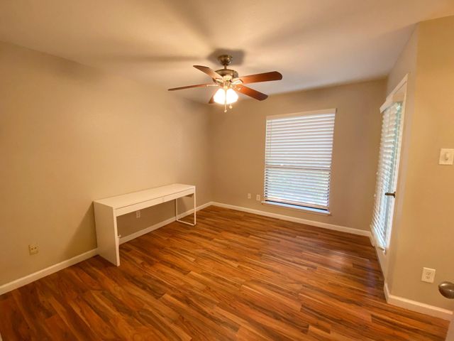 101 Stratford Street 107, Houston, TX 77006