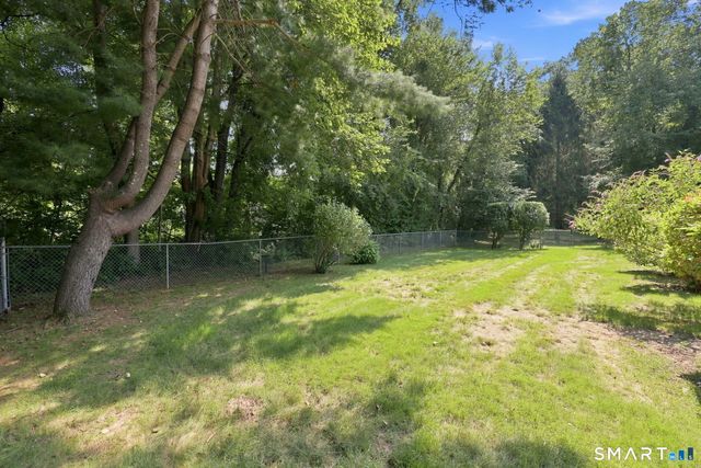 21 Ethan Drive, Windsor, CT 06095