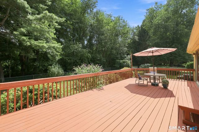 21 Ethan Drive, Windsor, CT 06095