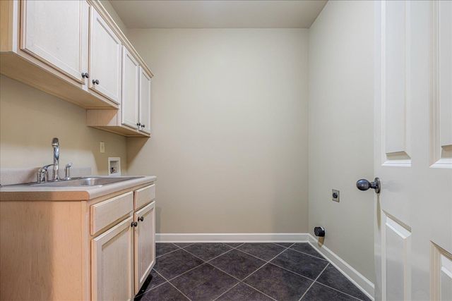 4597 WHISPER SPRING DR, Collierville, TN 38017