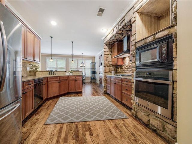 4597 WHISPER SPRING DR, Collierville, TN 38017